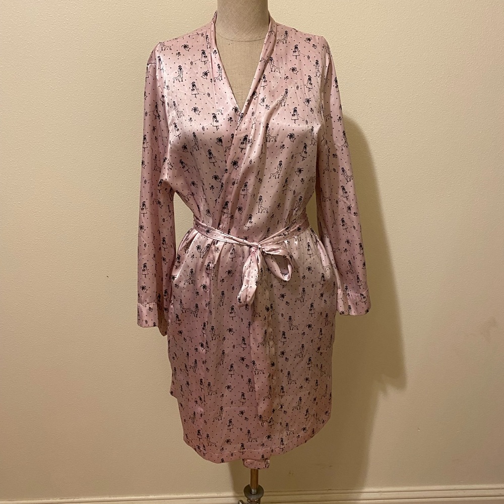 Pink Satin Robe with Pattern Morgan Taylor - Picture 2 of 5